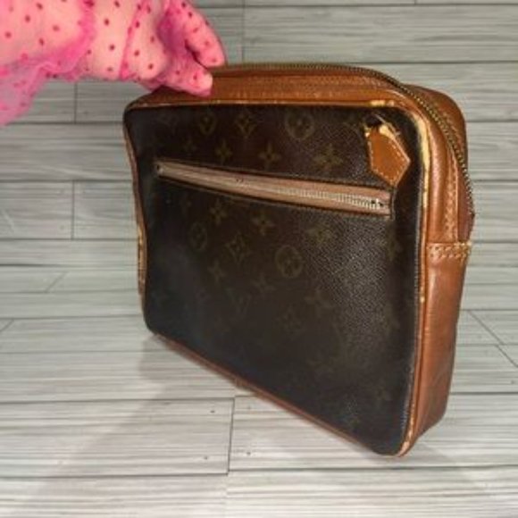 Louis Vuitton Monogram Pochette Second 184 Sport Clutch*** - Picture 2 of 14